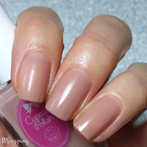 Miniatura 2 de Cupcake Polish VNL Blur #1 (fair) - Esmalte de uñas visible con base neutra
