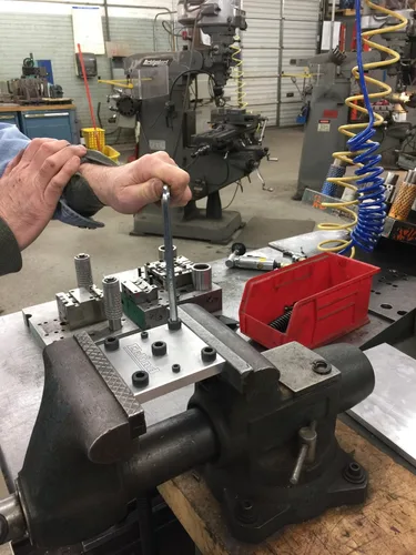 Miniatura 3 de Eklind Tool 15120 Llave Allen de 5/16 pulgadas corta hexagonal L, paquete de 5