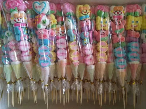 Miniatura 6 de Juego de 600 bolsas de celofán – 300 bolsas largas transparentes para golosinas, 300 lazos giratorios de colores para regalos, recuerdos de fiesta 3