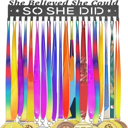 Miniatura 13 de Soporte para Medallas y Organizador de Estante para Trofeos, Soporte Robusto de Madera para Premios de Carreras con 25 Ganchos de Acero, Soporte
