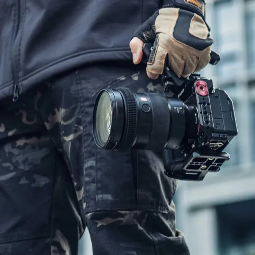 Miniatura 3 de Jaula para cámara Tilta compatible con Sony a7 IV, a1, S3, R4, 73, R3, A9 Pro Kit Mango superior compacto, mango lateral de alimentación