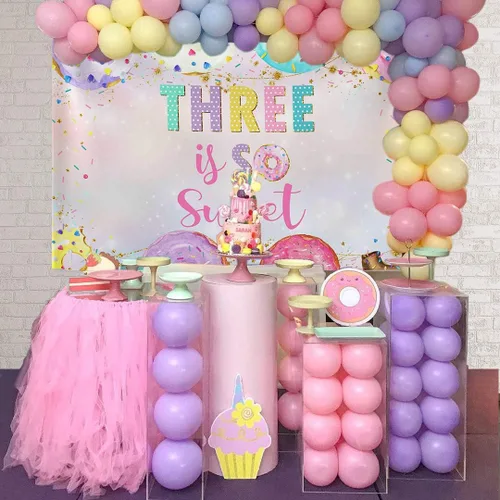 Miniatura 5 de Mocsicka Telón de fondo de cumpleaños con texto en inglés "Three is so Sweet" para decoración de fiesta de cumpleaños de tercer cumpleaños