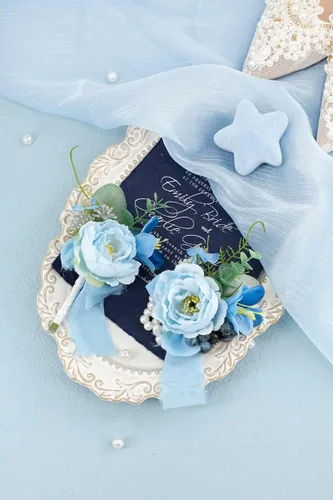 Miniatura 3 de Ansofi Juego de ramillete de peonía y boutonniere azul claro, pulseras de ramillete de flores artificiales para graduación, pulsera de ramillete