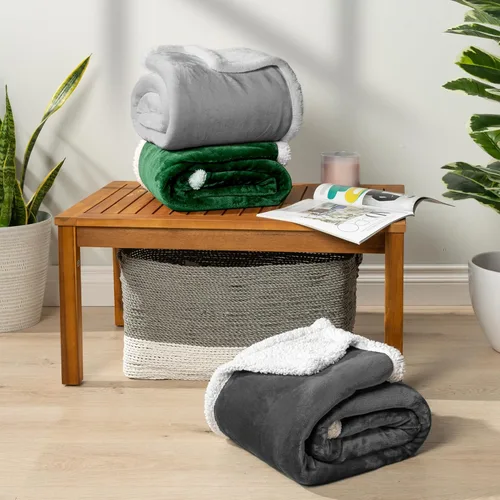 Miniatura 7 de PAVILIA Manta Tipo Throw de Vellón Sherpa para Sofá, Gris Claro, Manta de Sofá Suave, Mullida y Afelpada, Manta de Invierno Reversible y Acogedora