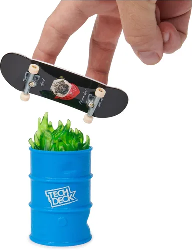Miniatura 4 de Tech Deck Versus Series - Fingerboard Set of 2 with Obstacle, Trick Cards and Accessories (Random Selection - Assorted Products) for Fingerboarding