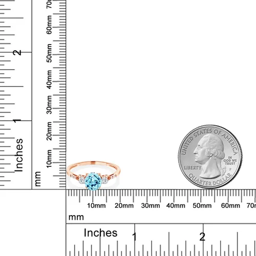 Miniatura 61 de Gem Stone King Anillo de compromiso de 3 piedras preciosas redondas de oro rosa de 10 quilates, 0.236 in, piedra natal, zafiro blanco y diamante