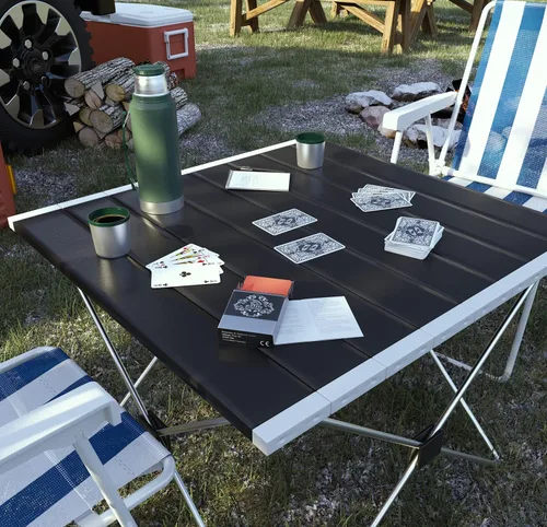 Miniatura 4 de Bullets Playing Cards, Backpacker - Naipes de plástico en caja de aluminio con reglas para 5 juegos de mochileros, incluyendo tarjetas cortadas