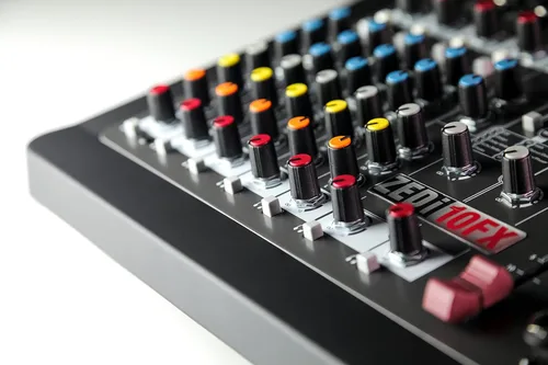 Miniatura 9 de Allen & Heath ZEDi-10FX - Mezclador de audio híbrido compacto/interfaz USB 4x4 con 61 efectos de calidad de estudio (AH-ZEDi-10FX), Negro