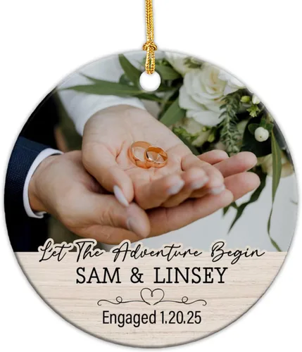 Miniatura 16 de Adorno de cerámica personalizable con texto en inglés «Our First Christmas Together As Mr and Mrs 2024», adorno personalizado para parejas recién