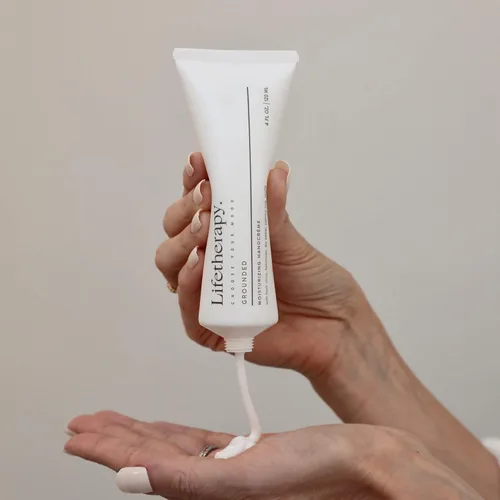 Miniatura 3 de Lifetherapy Crema de manos hidratante Crema de manos y uñas de aceite de oliva de rápida absorción no grasa (molida)