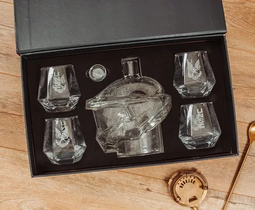 Miniatura 3 de Halo Infinite Master Chief - Juego de decantador de whisky con vasos (6 piezas)