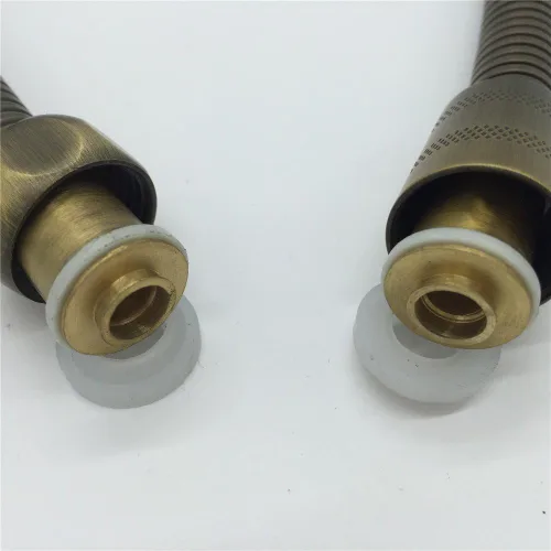 Miniatura 3 de Manguera de ducha de mano entrelazada de acero inoxidable de 59 pulgadas, latón antiguo