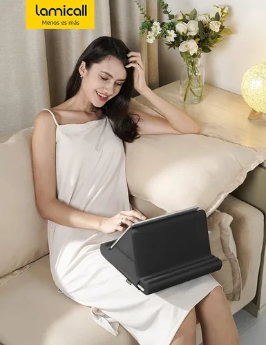 Miniatura 6 de Lamicall Soporte de Almohada para Tableta - Base de Almohada Suave con Dock para Regazo, Cama y Escritorio con Bolsillo y 4 Ángulos de Visión