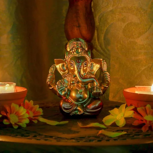 Miniatura 6 de alikiki Dios hindú Señor Ganesha Staue – Ídolo de Dios de la India Ganesh para decoración de tablero de automóvil, regalos de cumpleaños para hombre