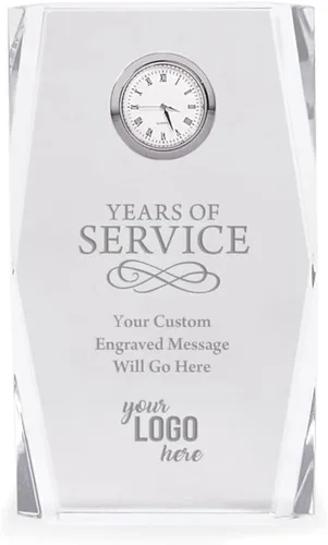 Miniatura 7 de Baudville Trofeo de reloj grabado, cristal transparente con acento azul, pieza de tiempo de inserción de plata, tres líneas personalizadas