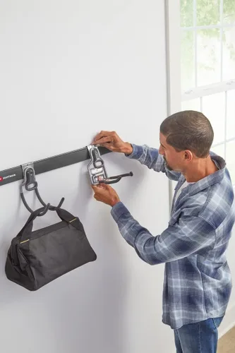 Miniatura 8 de Rubbermaid - Kit FastTrack de almacenamiento para colgar herramientas, organización de garaje, soporte de pared para herramientas de jardín y césped