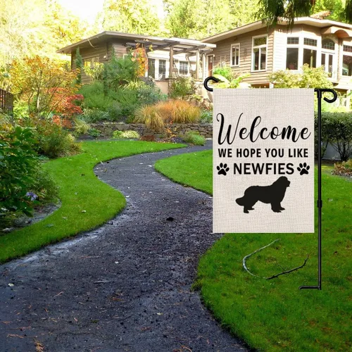 Miniatura 6 de PWHAOO Newfie - Bandera de jardín con texto en inglés "Welcome We Hope You Like Newfie", bandera de jardín de Terranova, regalos para amantes