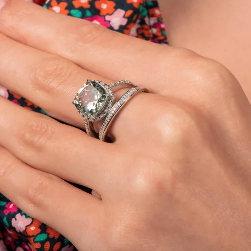 Miniatura 6 de Anillo de aniversario de boda en plata de ley y diamantes.