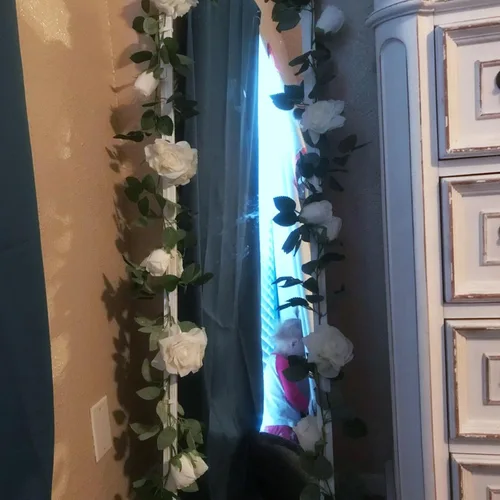 Miniatura 6 de Felice Arts Paquete de 2 guirnaldas de rosas artificiales color blanco crema de 6.5 pies cada guirnalda de rosas artificiales colgantes para arco