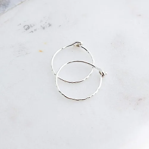Miniatura 56 de Aretes de plata de ley abiertos para cartílago, tragus, delgados, calibre 22