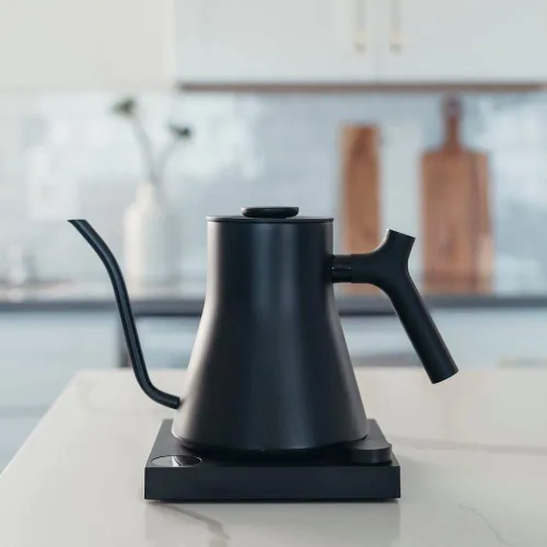Miniatura 7 de Paquete para conocedores del café negro mate: hervidor eléctrico de cuello de cisne Fellow Stagg EKG Pro + molinillo de cerveza de oda Gen 2