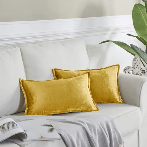 GIGIZAZA Fundas de Almohadas Decorativas de Terciopelo Dorado Lumbar 12x20 Oblongas para Sofá y Sillón Paquete de 2