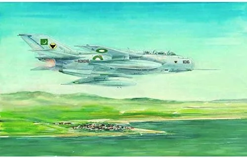 Miniatura 2 de Trumpeter 2813 – Entrenador de Shenyang FT-6 por Trumpeter