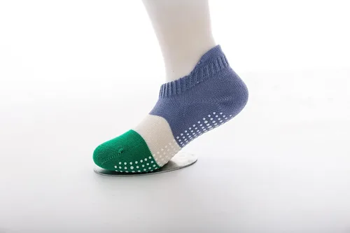 Miniatura 8 de J Poqobog Calcetines tobilleros antideslizantes para bebés, niños y niñas con suela antideslizante