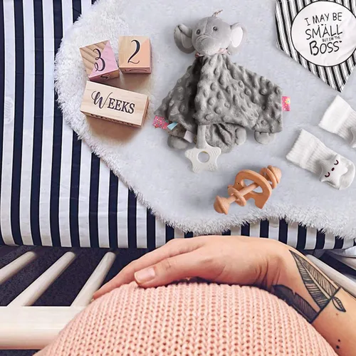 Miniatura 8 de iAOVUEBY Regalos de baby shower, regalos de bebé, juego de regalo de Navidad para recién nacidos, manta de bebé esencial de elefante, sonajero
