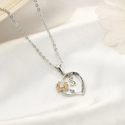 Miniatura 6 de M MOOHAM Sunflower Gifts for Women Girls - Heart CZ Sunflower Necklace for Women Girls Initial Sunflower Pendant Necklace Sunflower Gifts Sunflower