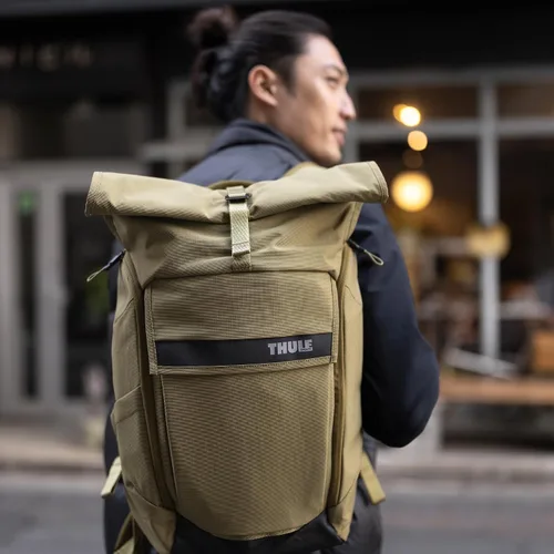 Miniatura 6 de Thule Paramount - Mochila de 24 litros con funda acolchada para laptop, se adapta a portátiles de 16 pulgadas y tabletas de 12 pulgadas, diseño