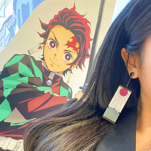 Miniatura 6 de Aretes de plata de ley 925 Tanjiro de anime Demon Slayer Cosplay Tanjiro aretes negros con clip de oreja Kimetsu No Yaiba Hanafuda Halloween