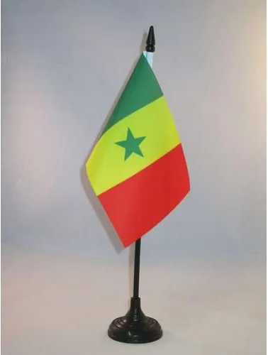 Miniatura 208 de AZ FLAG Sierra Leone Bandera de mesa 5'' x 8'' - Bandera de escritorio de Sierra Leona 21 x 14 cm - Bastón y base de plástico negro