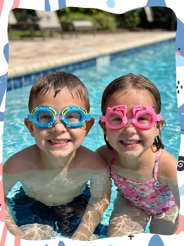 Miniatura 3 de Foaincore 2 pares de gafas de natación para niños pequeños, antiniebla, UV, con tapones para los oídos, para niñas y niños de 3 a 9 años