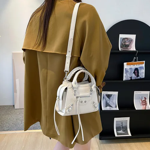 Miniatura 2 de OWGSEE Bolsos tipo bandolera para mujer, pequeños bolsos tipo hobo tipo bandolera tipo bandolera con remaches