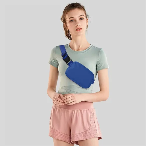 Miniatura 64 de Cangurera cruzada para mujer, mini bolsa para cinturón de 1 litro con correa ajustable de 32 a 51 pulgadas, bolsa de cintura pequeña para viajes