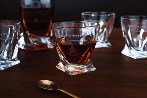 Miniatura 3 de Star Trek: The Next Generation - Juego de decantadores de whisky de 5 piezas, vasos de chupito para fiesta temática de USS Enterprise
