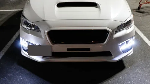 Miniatura 5 de iJDMTOY - Luces LED de circulación diurna JDM con acabado en negro piano, Carcasas de faros antiniebla LED DRL para Subaru, Blanco xenón