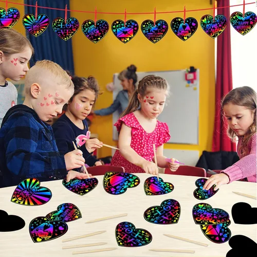 Miniatura 4 de JULMELON Manualidades de San Valentín para niños, 48 piezas de tarjetas de San Valentín para niños, arte de rascar en forma de corazón, arco iris