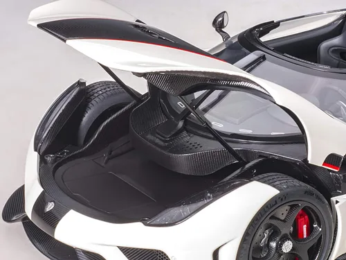 Miniatura 3 de Koenigsegg Regera 79027 - Coche modelo 1/18 blanco con carbón negro y rayas rojas