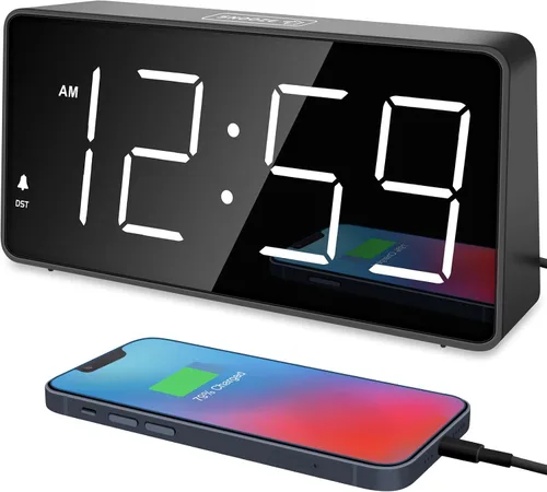 Miniatura 12 de Peakeep Reloj digital, reloj despertador alimentado por batería para dormitorios, esfera de espejo, números grandes, 6 atenuadores para personas
