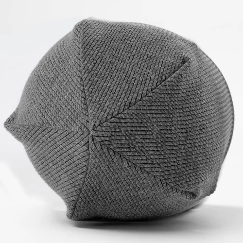 Miniatura 4 de SD SHADOW DOMAIN Gorro moderno y elegante de tela de punto de calidad, transpirabilidad y elasticidad