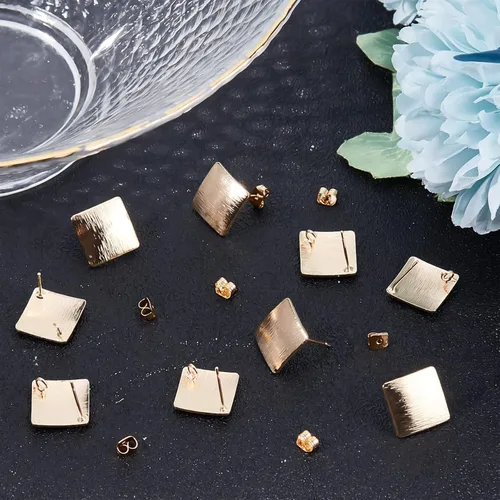 Miniatura 4 de Beebeecraft 20 unidades/caja de aretes chapados en oro de 18 quilates, aretes de rombo con lazo y 20 piezas de parte trasera de aretes para hacer