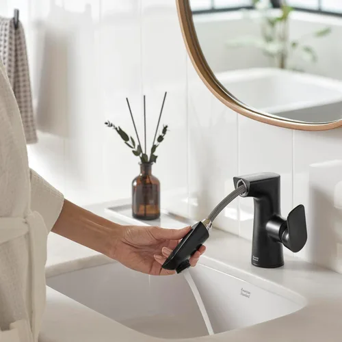 Miniatura 2 de American Standard 7061121.243 Aspirations - Grifo de baño extraíble, 1.2 GPM, negro mate Mate negro