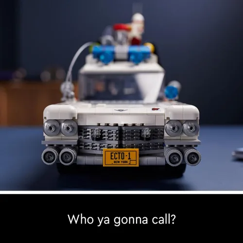 Miniatura 6 de LEGO Icons Ghostbusters ECTO-1 10274 - Kit de automóvil, juego grande para adultos, idea de regalo para hombres, mujeres, ella, él
