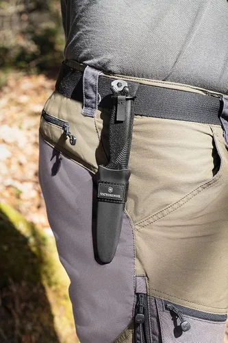 Miniatura 4 de Victorinox Venture Cuchillo de Hoja Fija Full Tang de Acero Inoxidable para Exteriores - Mango Negro Duradero, Cuchillo del Ejército Suizo Ideal
