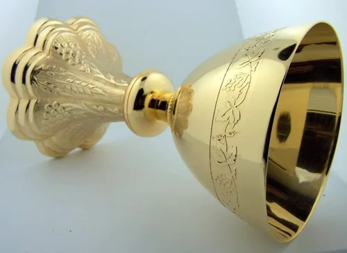 Miniatura 6 de Capilla de la iglesia de uva y trigo dorado dorado cáliz sacerdote y patena regalo pastor de 8 pulgadas de alto