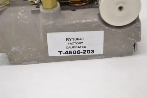 Miniatura 5 de Johnson Controls T-4506-203 Termostato de doble temperatura sin interruptor de indexación, acción directa, montaje horizontal
