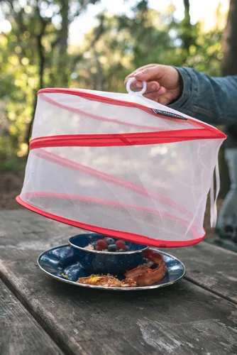 Miniatura 7 de Stansport Deluxe 24-Piece Enamel Tableware Set - Enamel Plates and Bowls Lightweight and Durable Camp Dish Set for Camping and Backpacking Plates