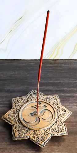Miniatura 2 de Ebros Gift Fengshui Zen Buddha Om Symbol Mandala Lotus Padma Flor Incienso Stick Holder Plato Quemador Medallón Figurilla Hogar Fragancia Accesorio